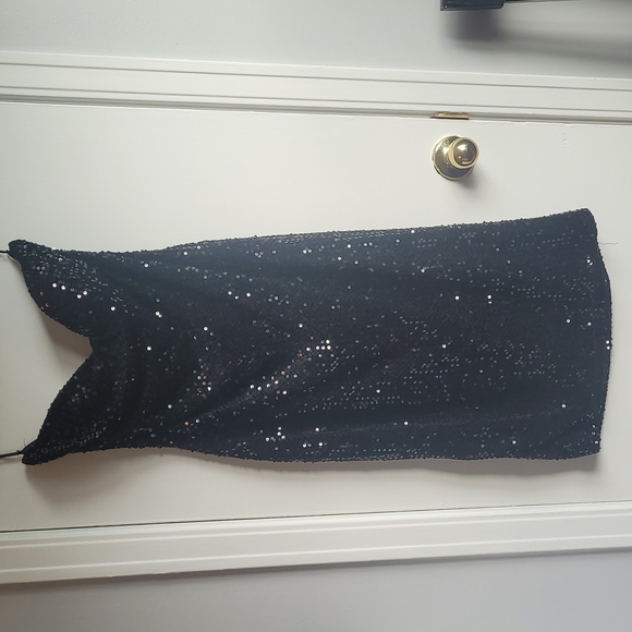 Black sequin dress - Picture 1 of 2